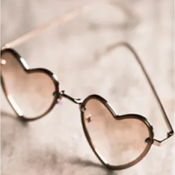 Heart-Shaped Gold Sunglasses - Picture 1 of 3